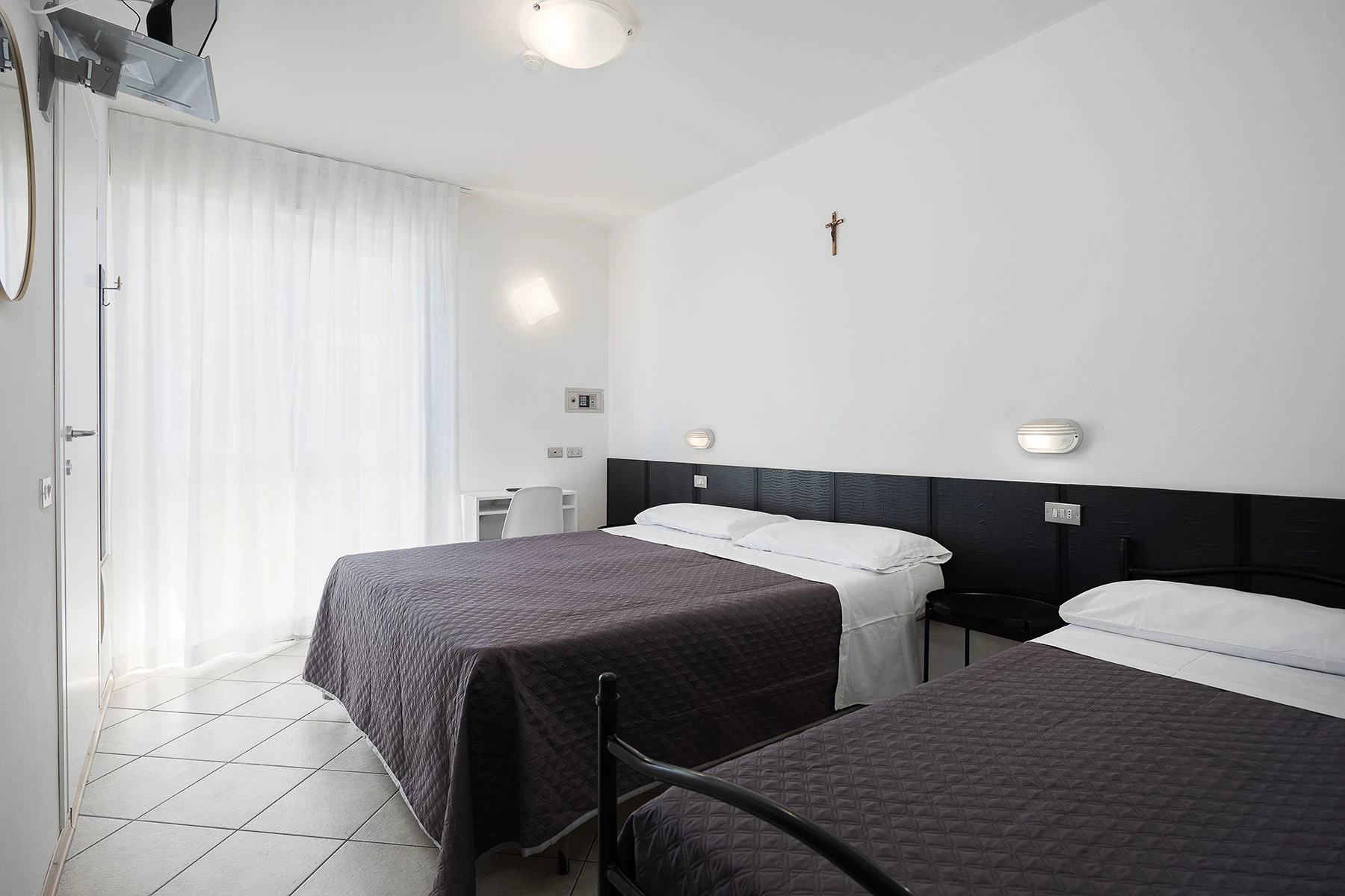superior room